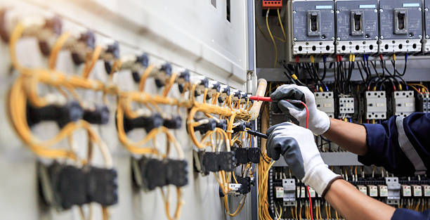 Professional Electrician technician working in Monrovia, IN
